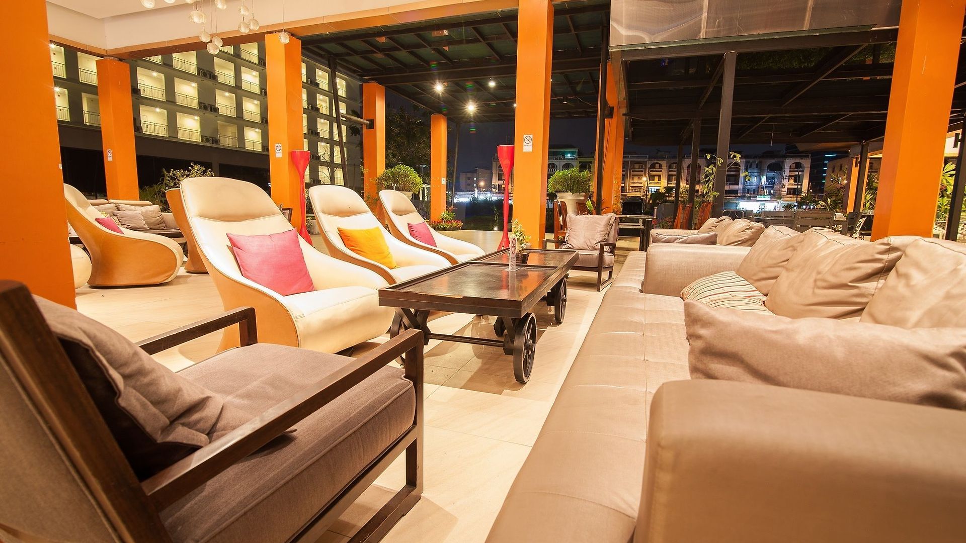 โรงแรม Woraburi & Pattaya