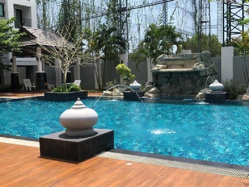 โรงแรม Na Lanna Pattaya