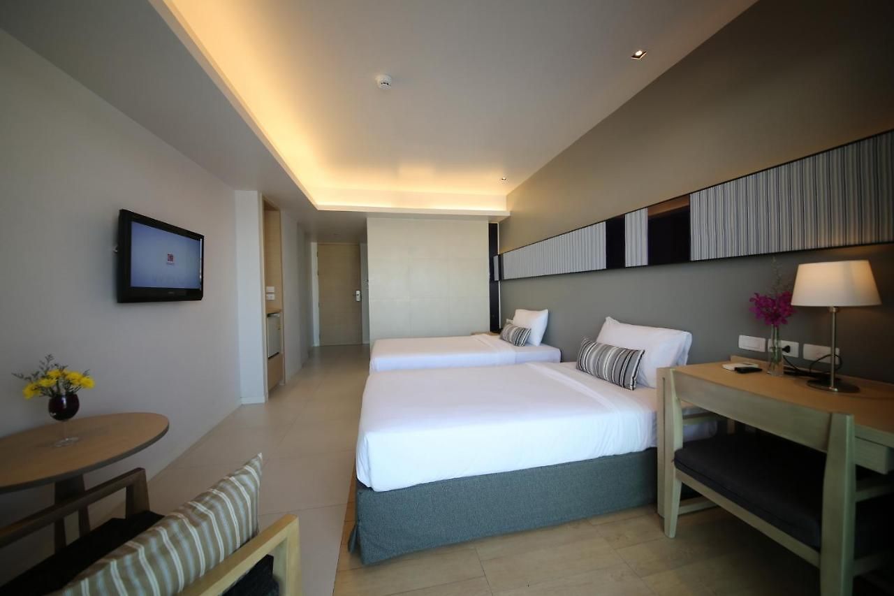 The Sun Xclusive 3*