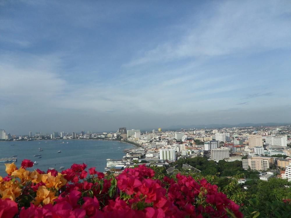 อพาร์ตโฮเทล The Monaco 2*