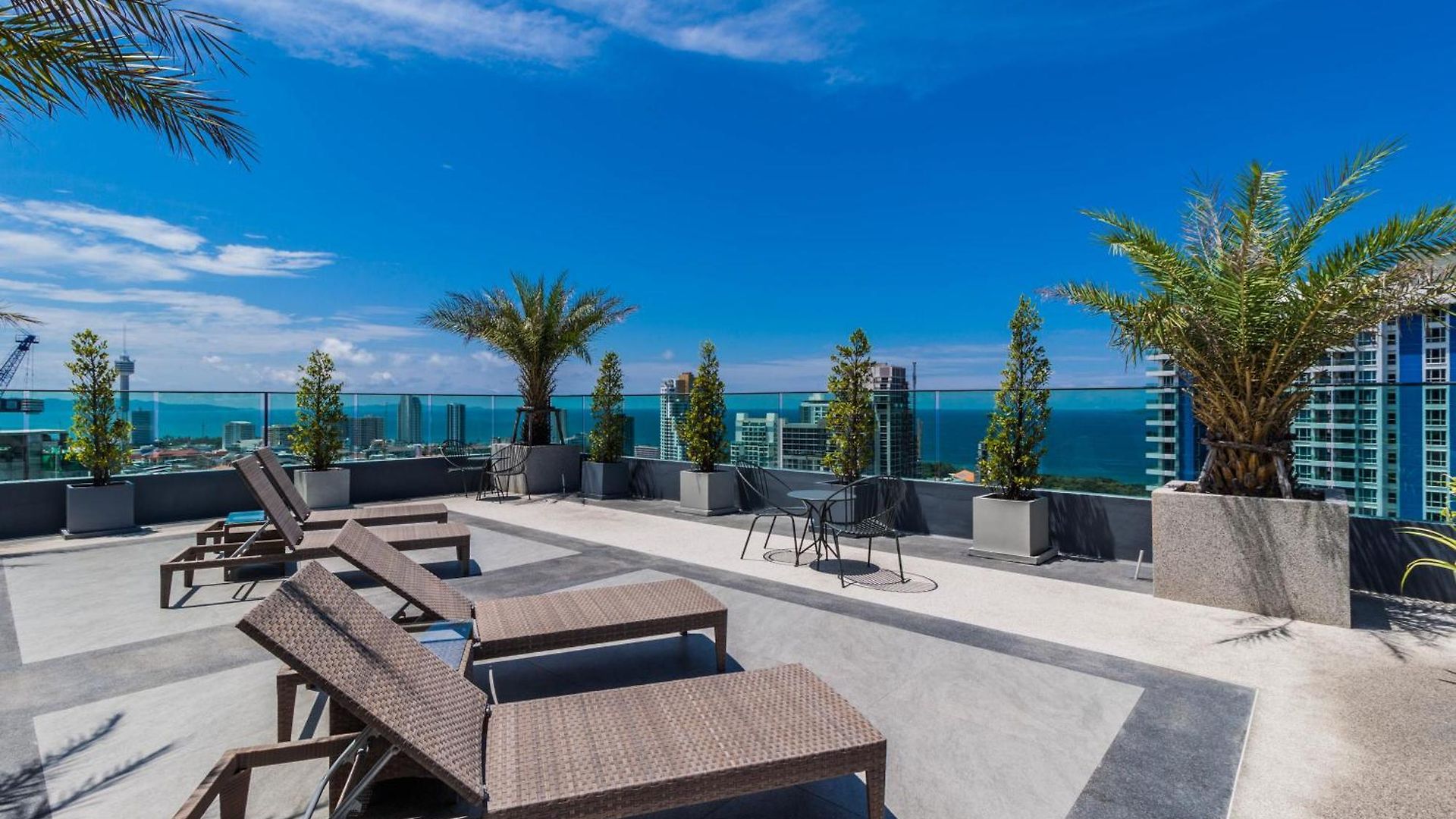 The Point Pratumnak By Psr *