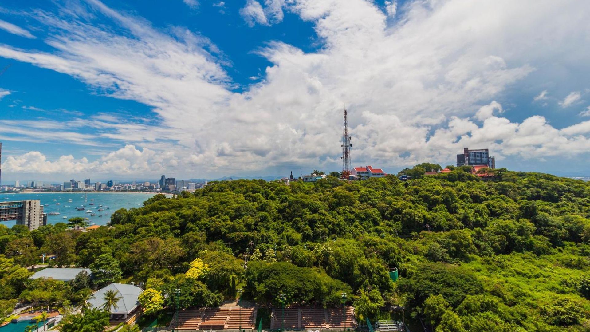 อพาร์ทเม้น The Point Pratumnak By Psr Pattaya
