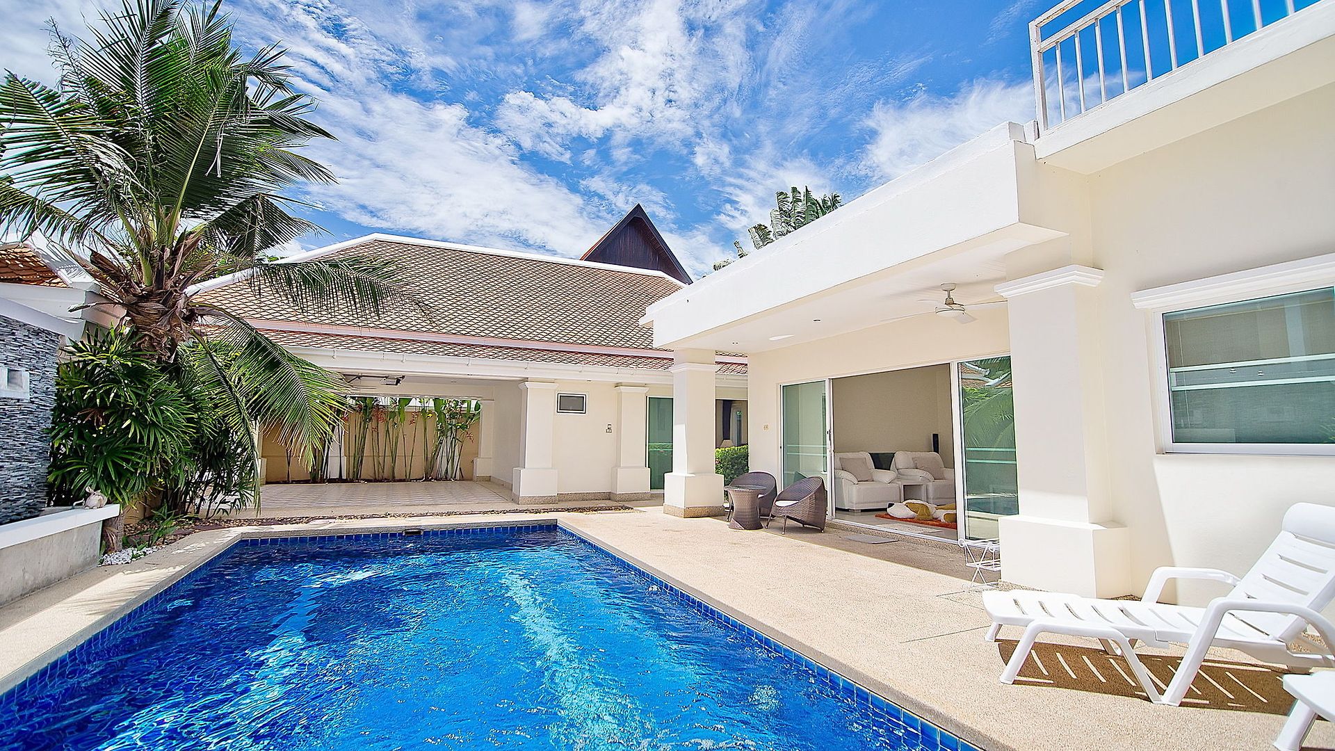 Tropicana Pool Pattaya