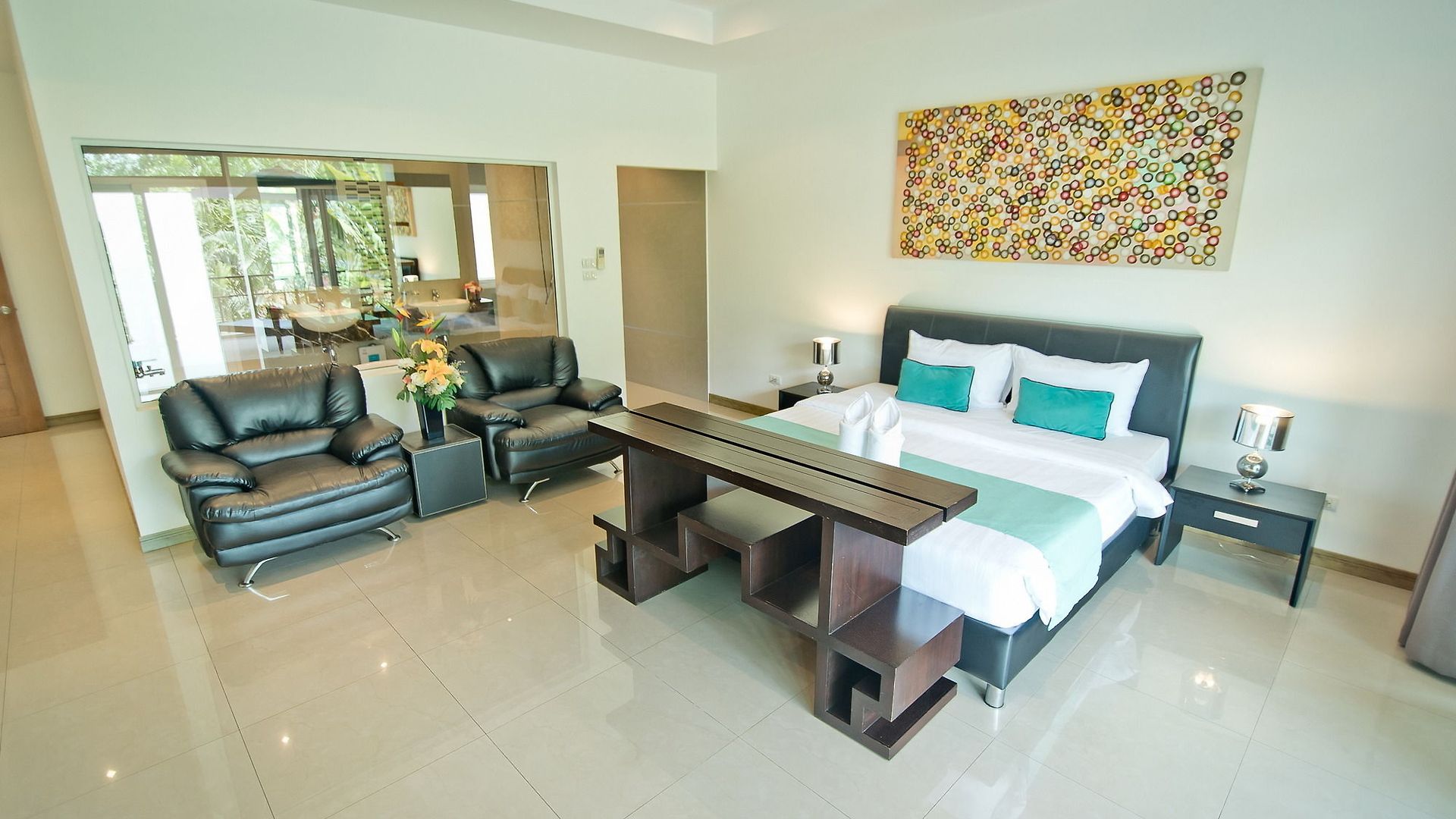Tropicana Pool โรงแรม *