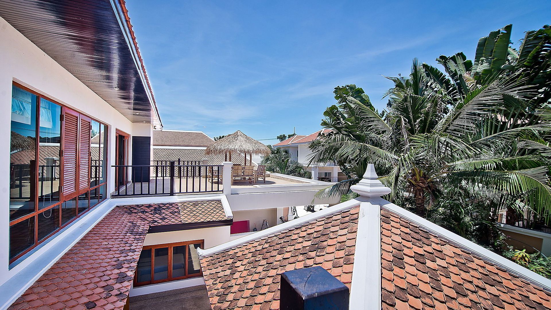 Tropicana Pool Pattaya