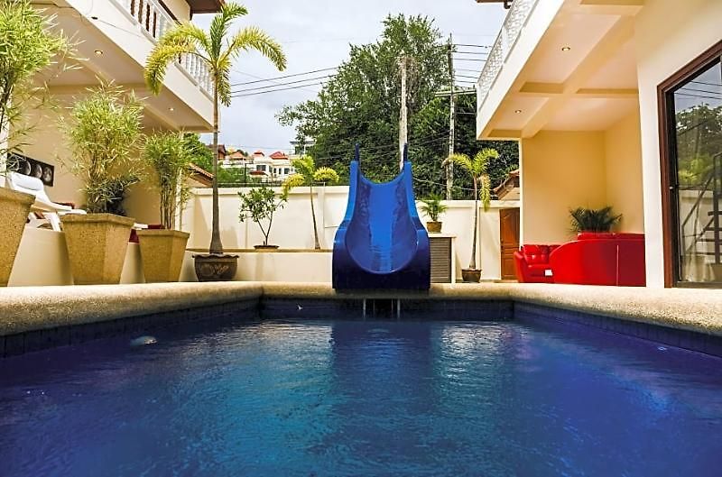 Avoca Pool โรงแรม Pattaya
