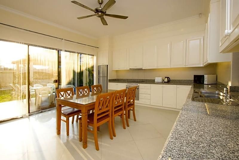 Avoca Pool 3* Pattaya