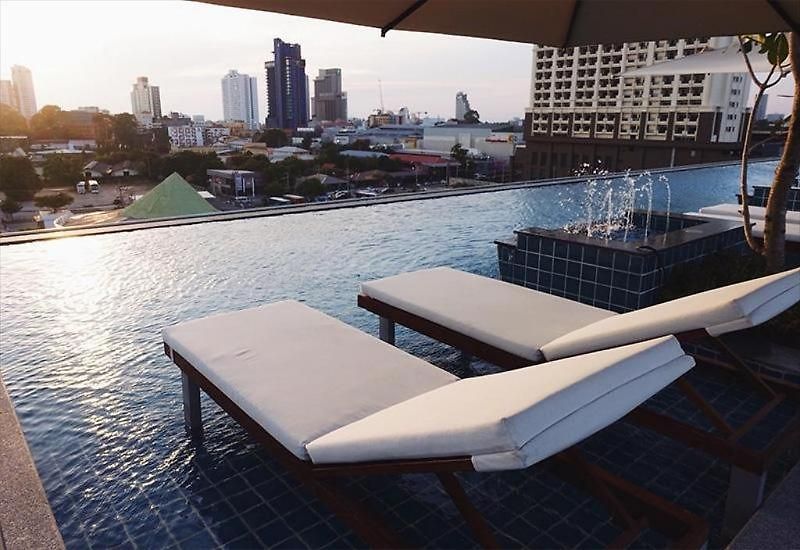 Surestay By Western T Hotel
