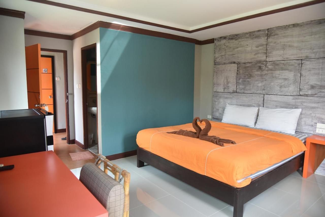 โรงแรม เดอะปาล์ม ดีไลท์ ลอร์จ Pattaya