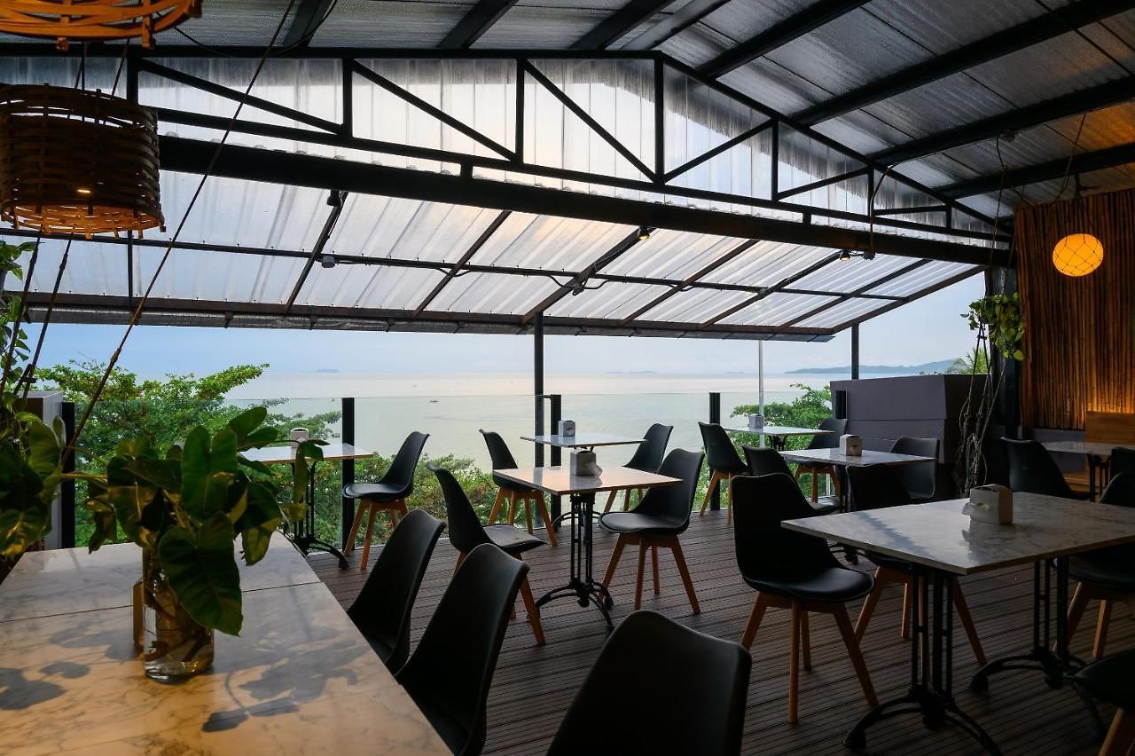 Quarter 09 โรงแรม