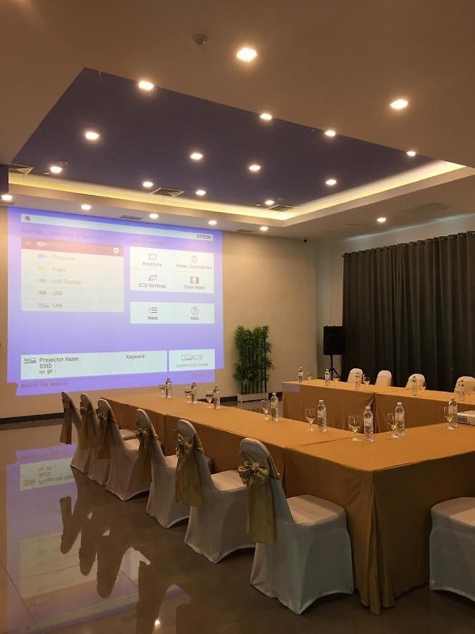 รีสอร์ท Lakkhana Poolside Pattaya