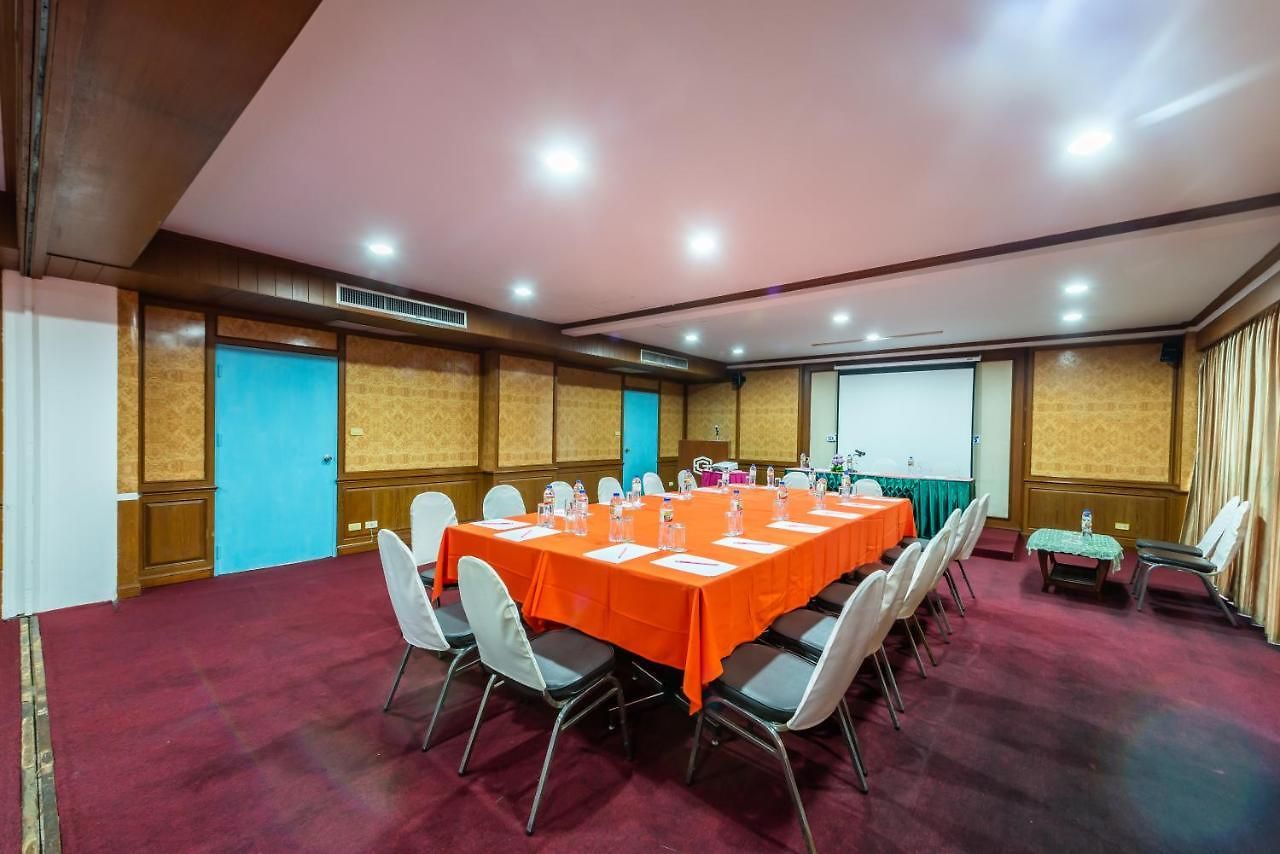 Gulf Siam & โรงแรม 4*