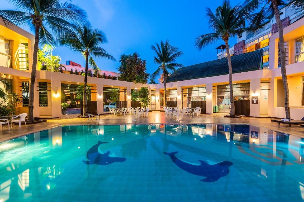 Gulf Siam & โรงแรม 4*