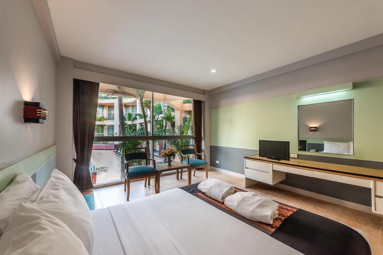 Gulf Siam & โรงแรม 4*