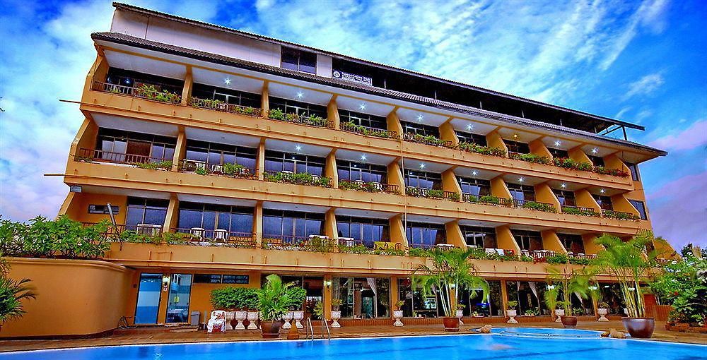 Suppamitr โรงแรม