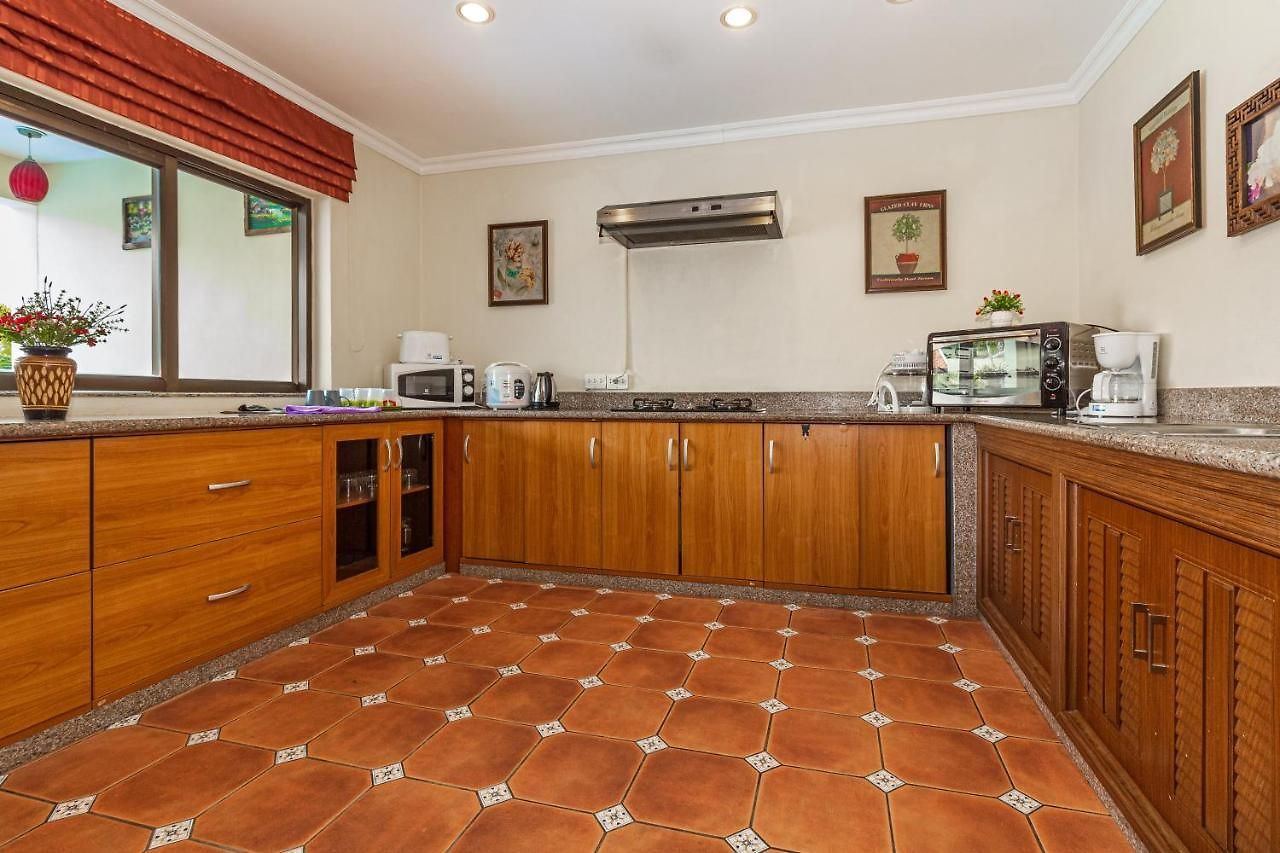Viewbor - House Walking Street 4 Bedrooms วิลล่า *