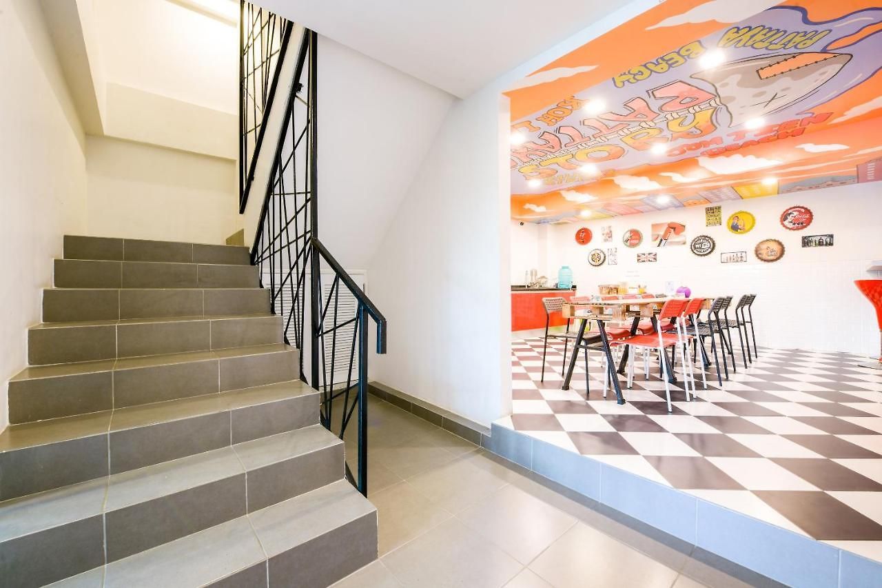 The Story Poshtel