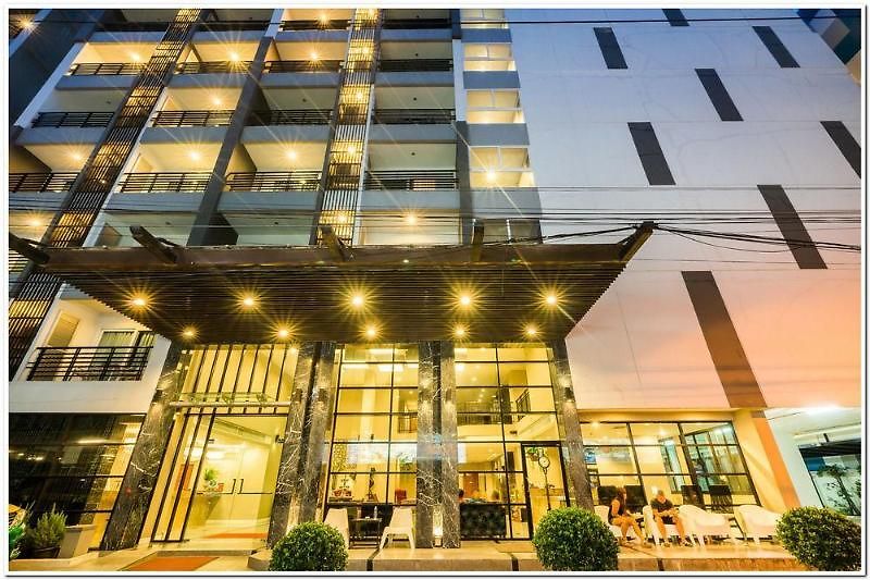 Sea Me Spring Tree (adults Only) โรงแรม Pattaya