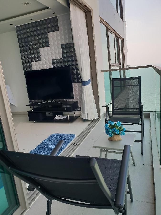 โรงแรม Wong Amat Tower 5*