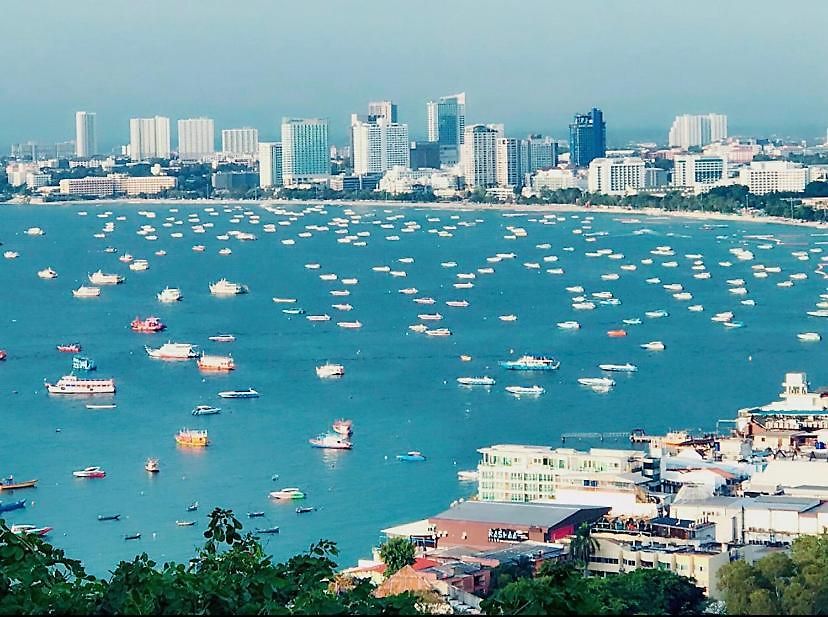 Apartment The Peak Towers Pattaya