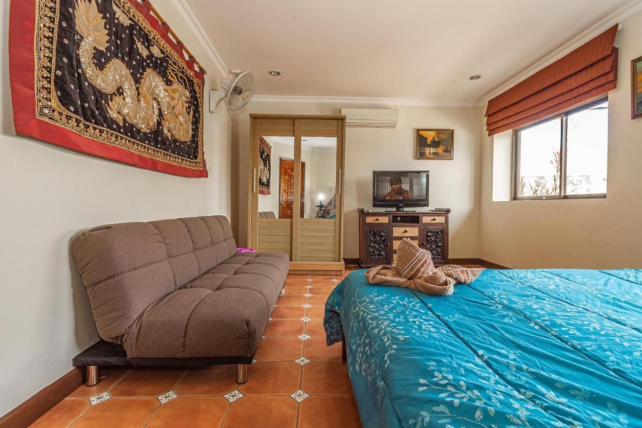 Viewbor - House Walking Street 4 Bedrooms วิลล่า *
