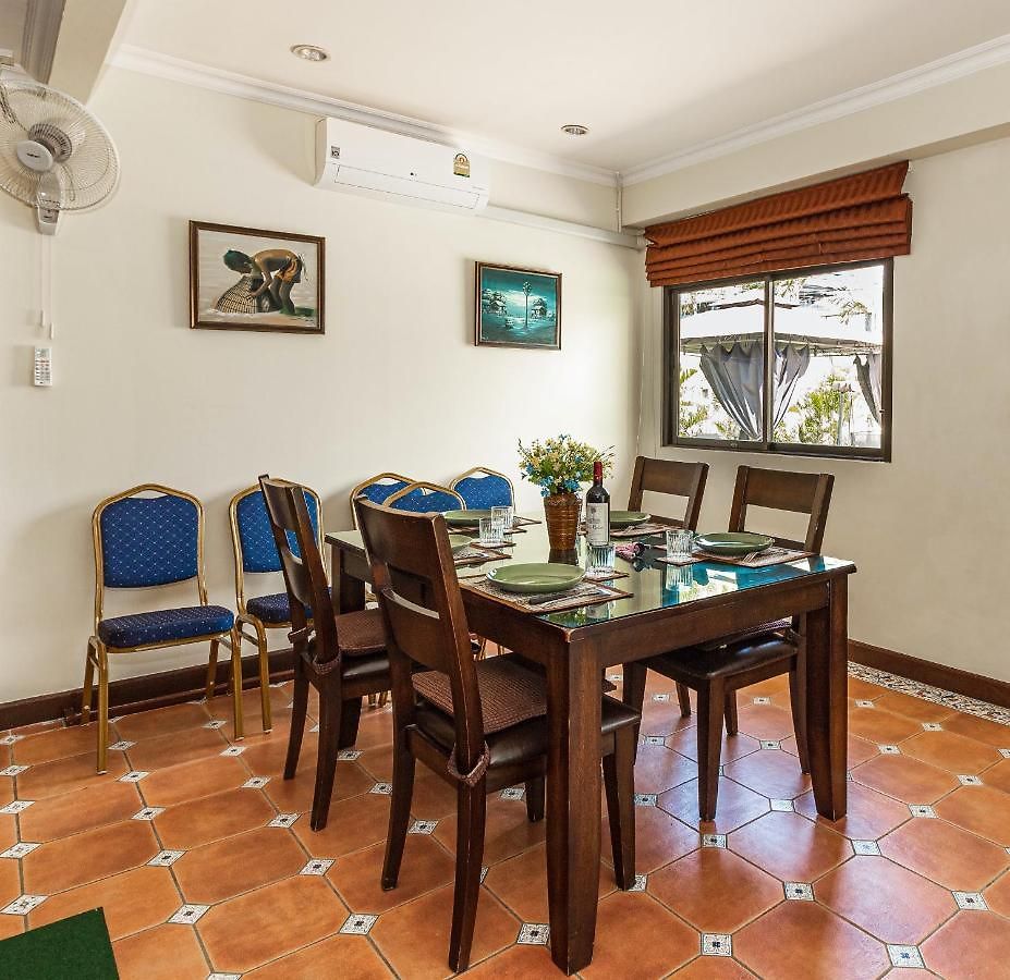 Viewbor - House Walking Street 4 Bedrooms วิลล่า *