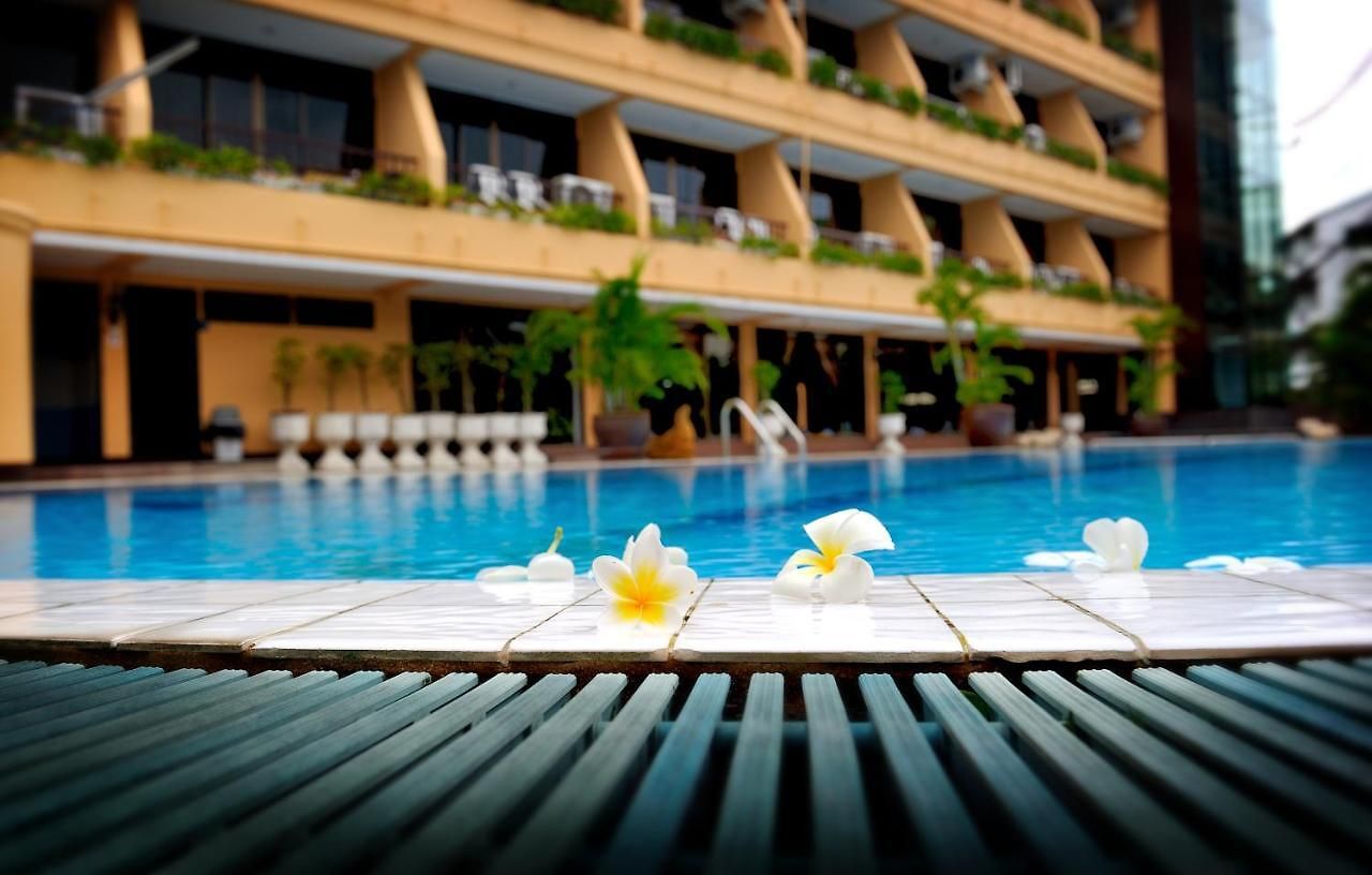 Suppamitr โรงแรม 3*