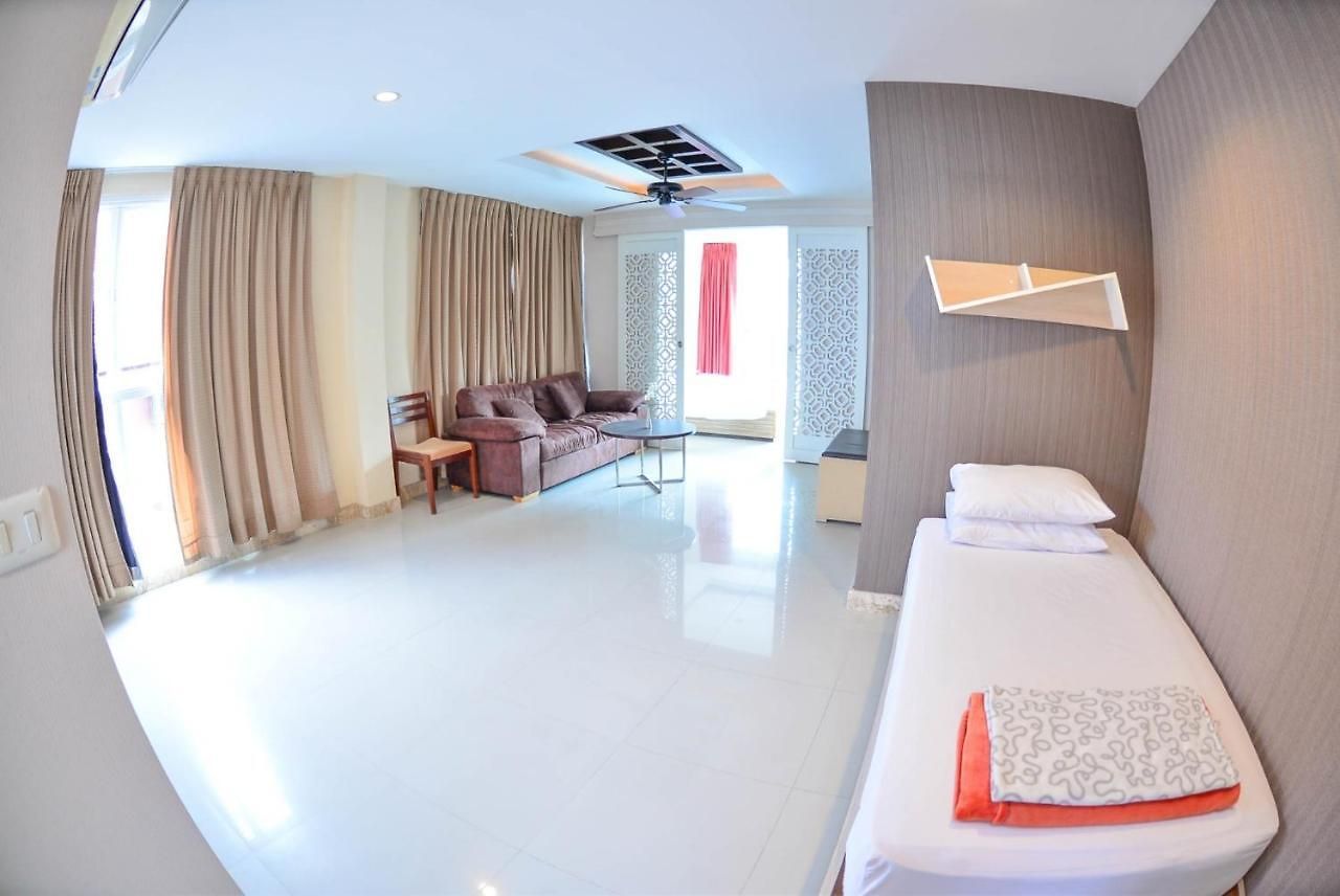 Hotel Tamnak 11br With Privater Pool Pattaya