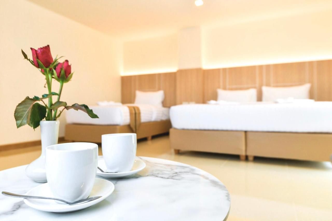 Iris Palace Pattaya
