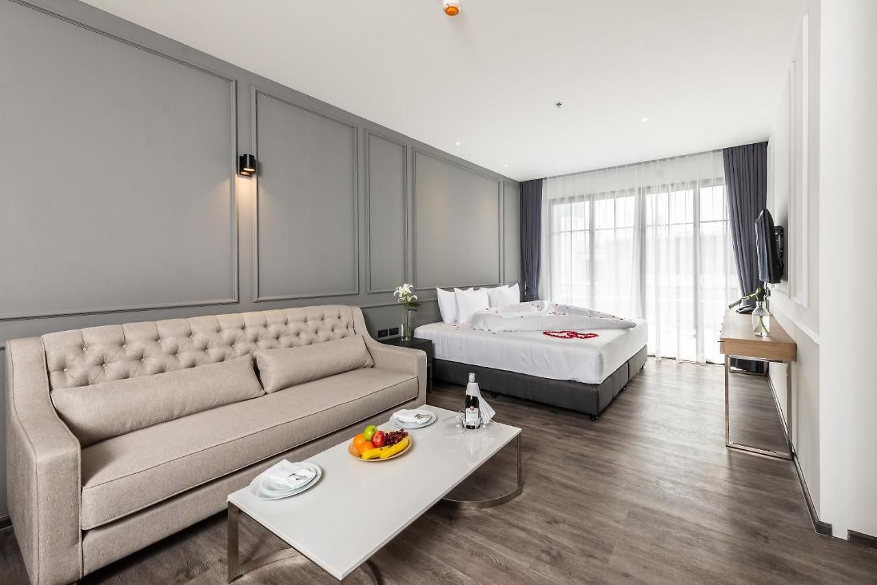 โรงแรม One Patio - Sha Extra