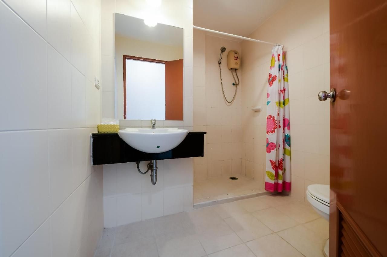 Oyo 463 Tycoon Place โรงแรม 3*
