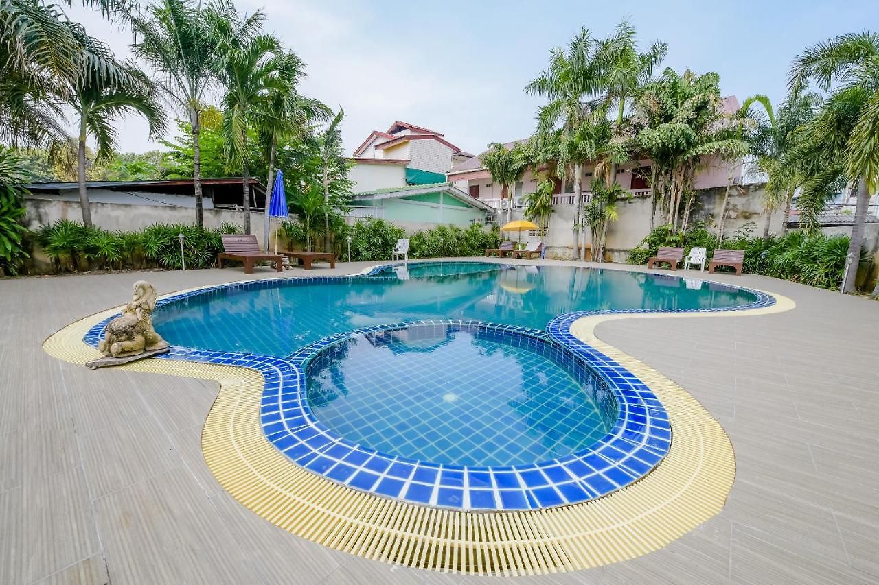 Oyo 463 Tycoon Place โรงแรม Pattaya