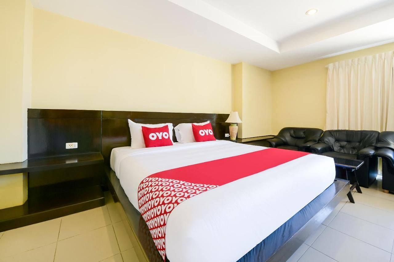 โรงแรม Oyo 463 Tycoon Place 3*
