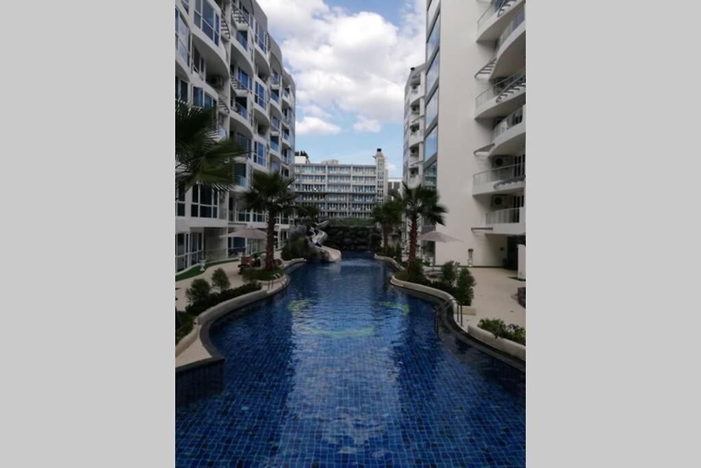 Grand Avenue 1 Bedroom อพาร์ทเม้น Pattaya