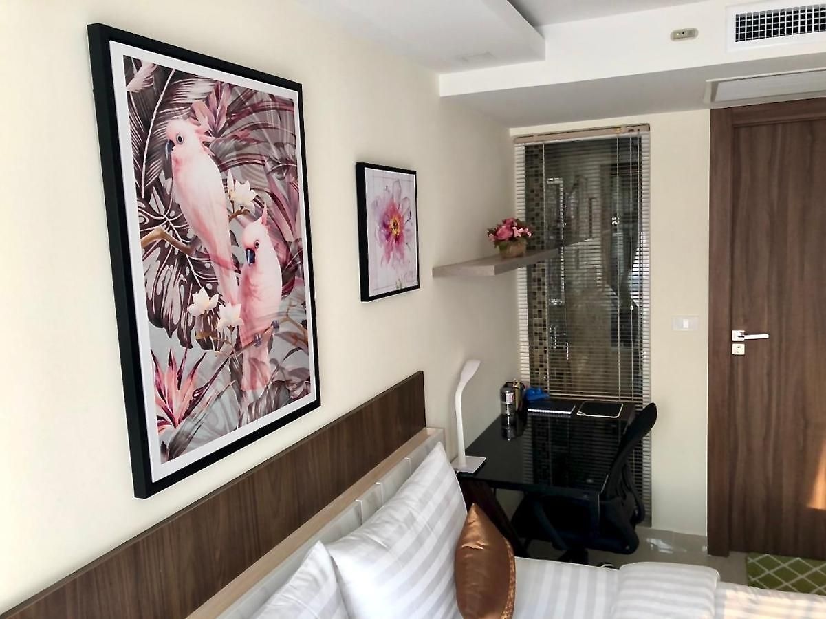 Apartment Luxury Business Suits In Grand Avenue By Estates *