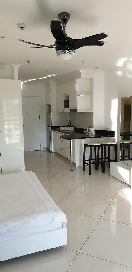 Vtsix At View Talay 6 โรงแรม Pattaya