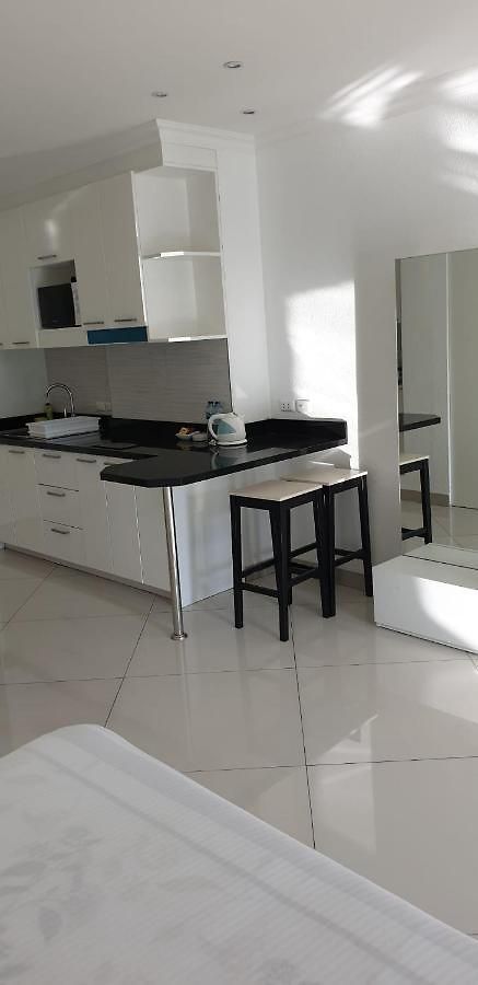 โรงแรม Vtsix At View Talay 6 4*