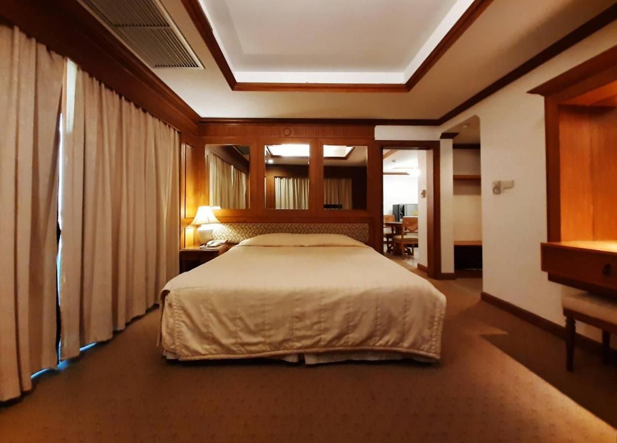 โรงแรม แกรนด์ 2*