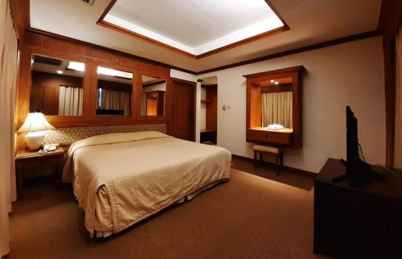 แกรนด์ โรงแรม