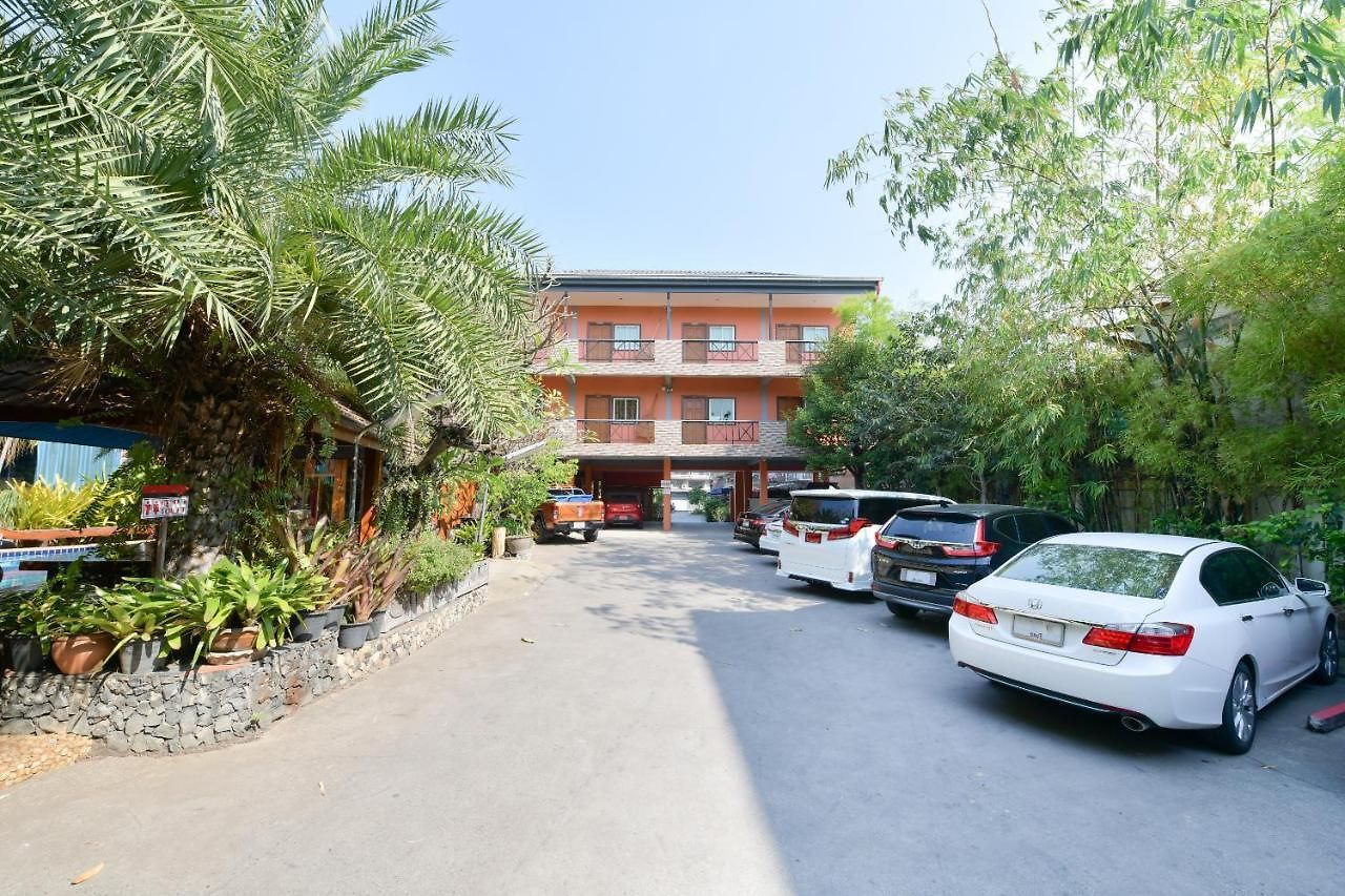 Oyo 549 Maesri โรงแรม 3*