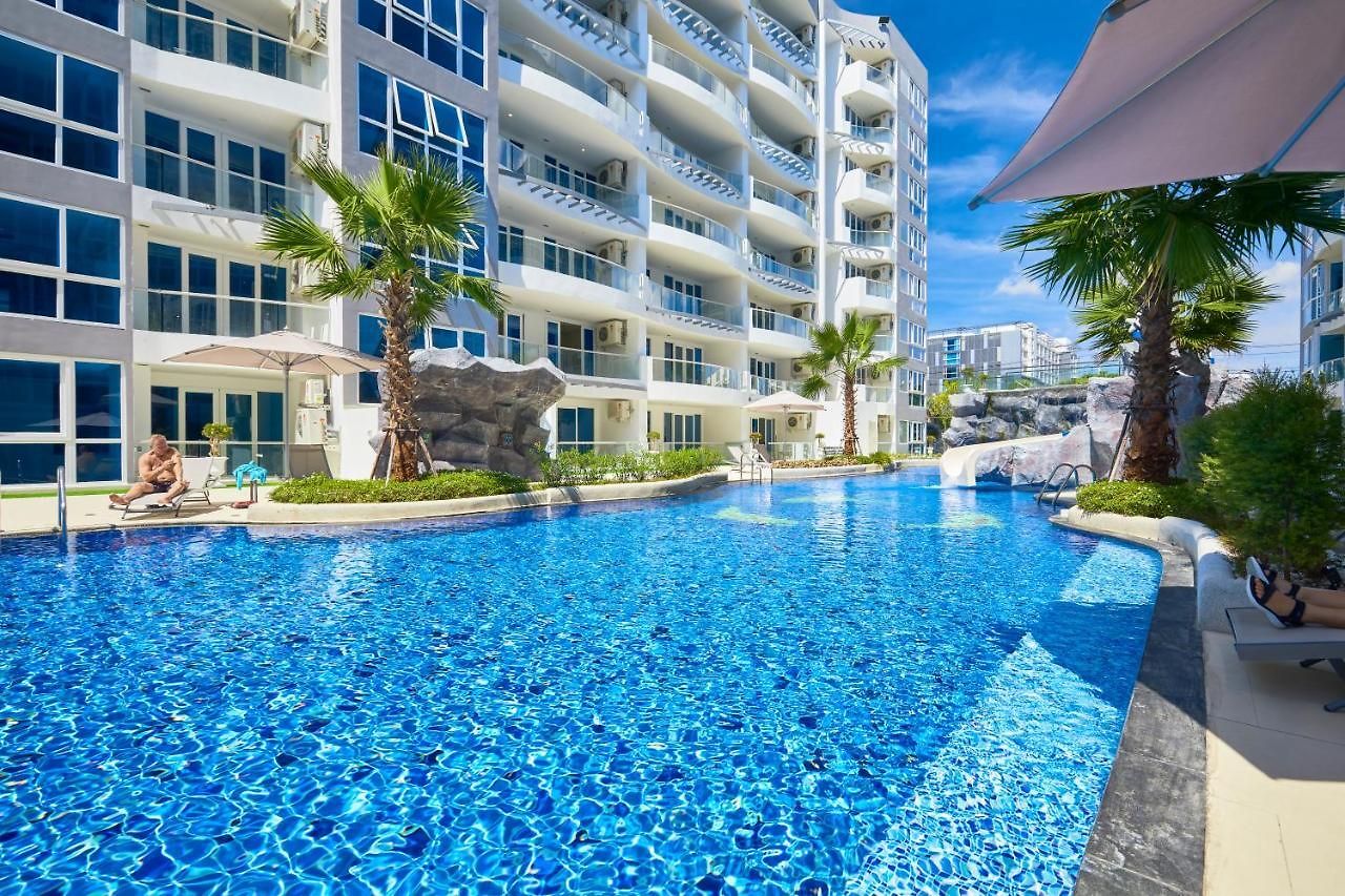 Grand Avenue By Fantasea อพาร์ทเม้น Pattaya