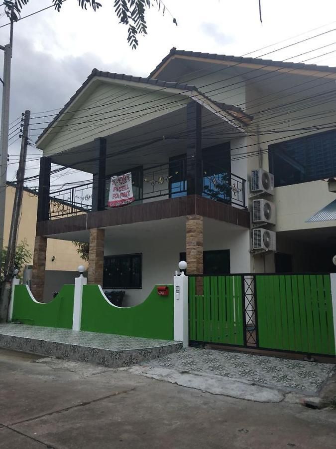 3 Bedrooms Private House In Thappraya Pattaya
