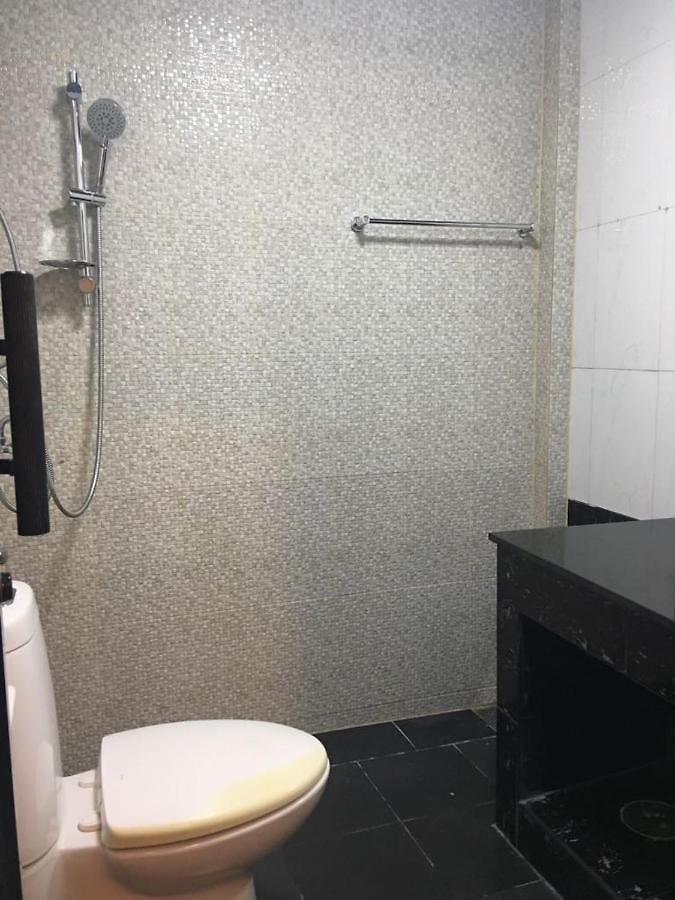 3 Bedrooms Private House In Thappraya