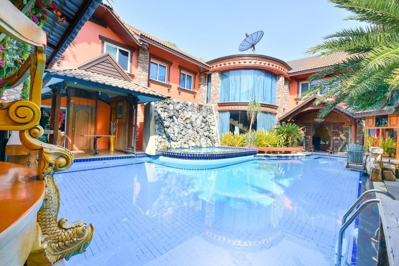 Oyo 549 Maesri โรงแรม Pattaya