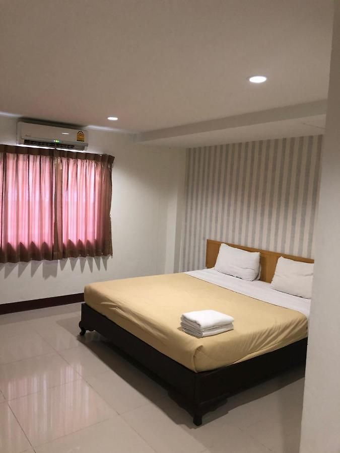 นาซา ออร์คิด โรงแรม 2*
