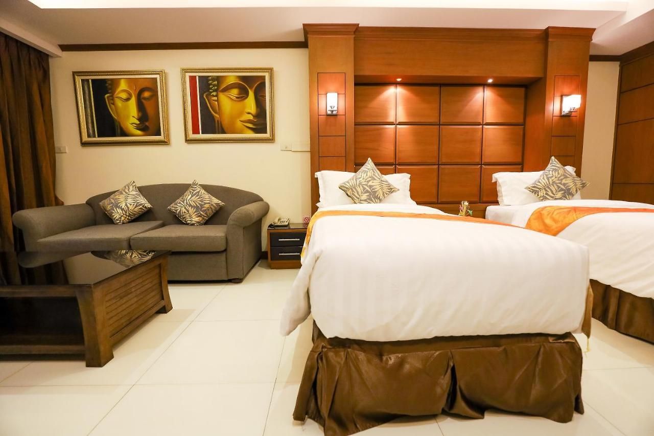 Tara Court โรงแรม 3*