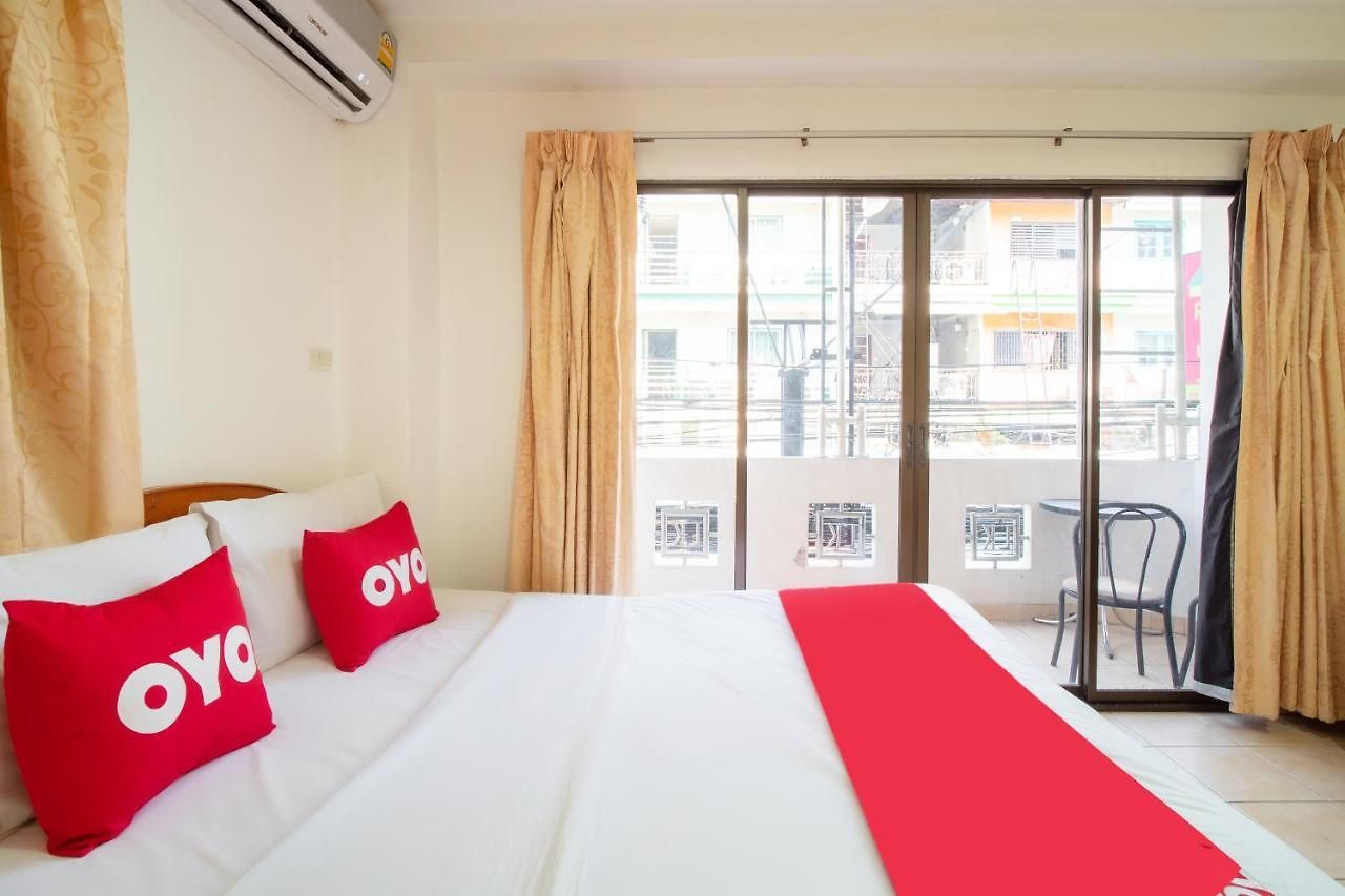 โรงแรม Oyo 811 Jasmine 2*