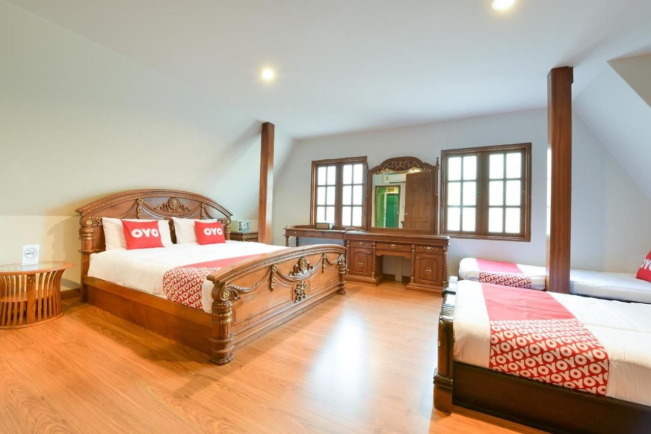 โรงแรม Oyo 549 Maesri 3*