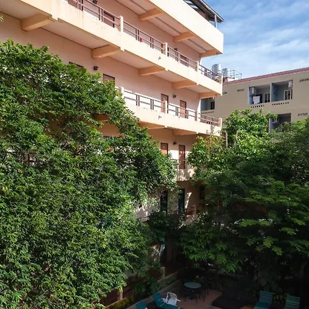 Opey De Place Hotel