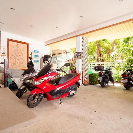 โรงแรม Oyo 1065 Greenery House Pattaya